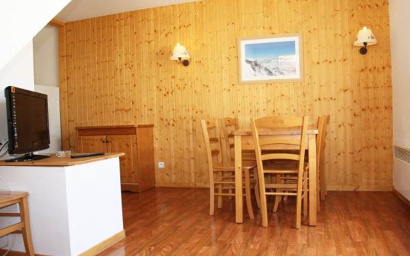 Chalet mitoyen 6 personnes - Hameau du Puy Location Chalet mitoyen 6 personnes - Hameau du Puy à SUPERDEVOLUY