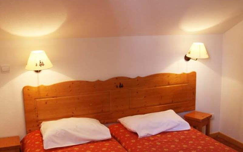 Chalet mitoyen 6 personnes - Hameau du Puy Location Chalet mitoyen 6 personnes - Hameau du Puy à SUPERDEVOLUY