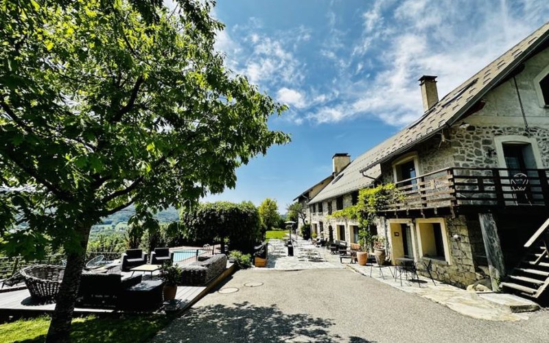 LA GRANGE DES ECRINS Location LA GRANGE DES ECRINS à CHABOTTES
