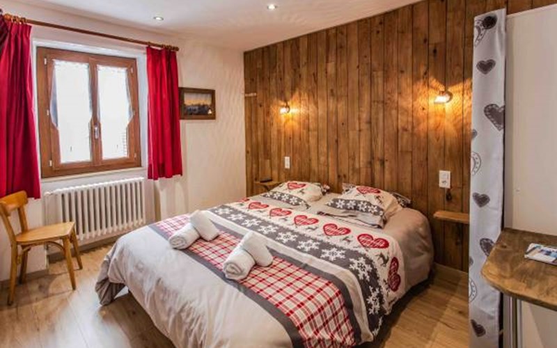 Auberge le Vieux Chaillol Location Auberge le Vieux Chaillol à ST MICHEL DE CHAILLOL