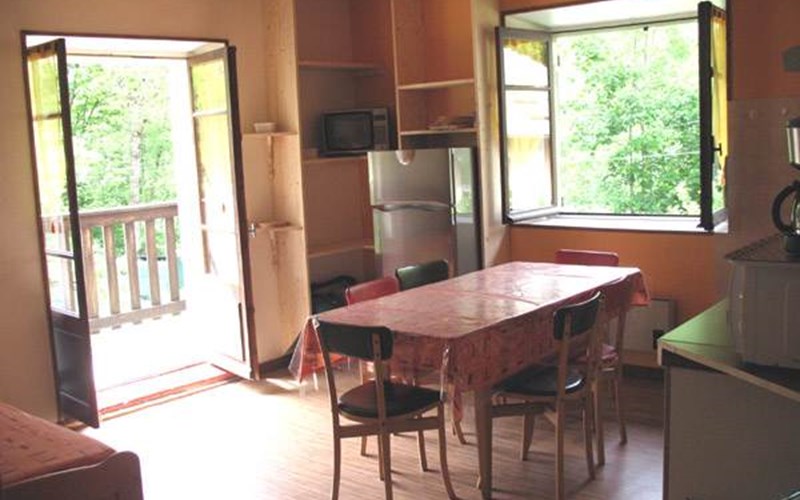 135 route des Adoux Location 135 route des Adoux à ST MAURICE EN VALGODEMARD