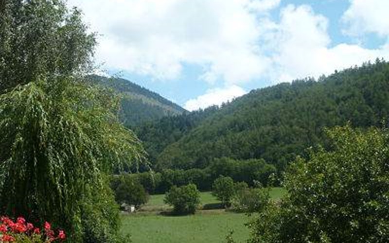 Gîtes de Combebelle - 5 Location Gîtes de Combebelle - 5 à ST LEGER LES MELEZES