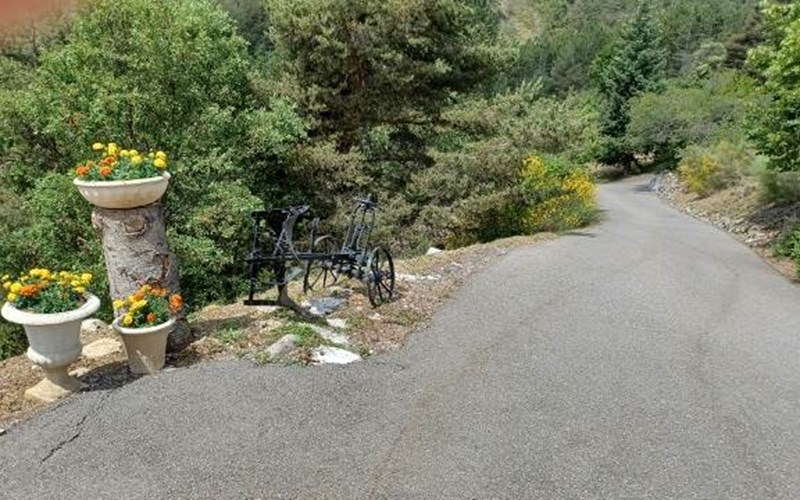 Hyspanite Location Hyspanite à VEYNES