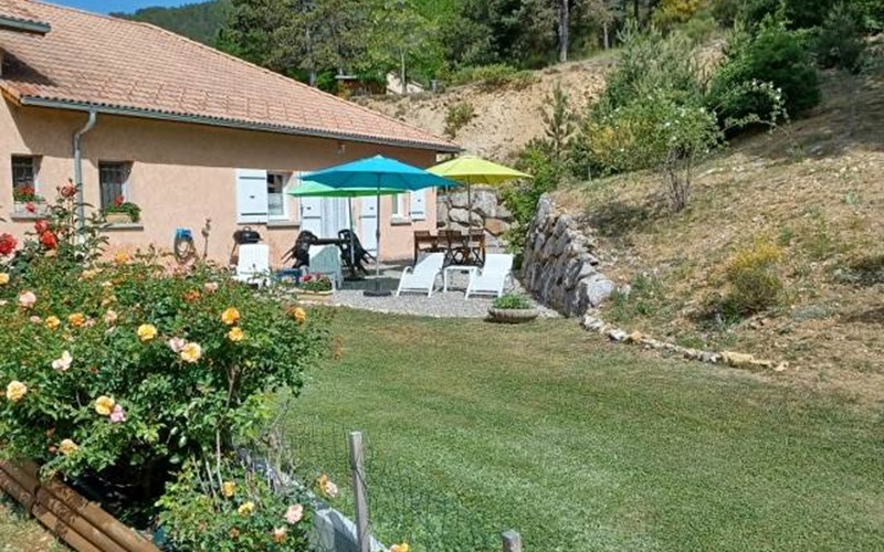 Hyspanite Location Hyspanite à VEYNES