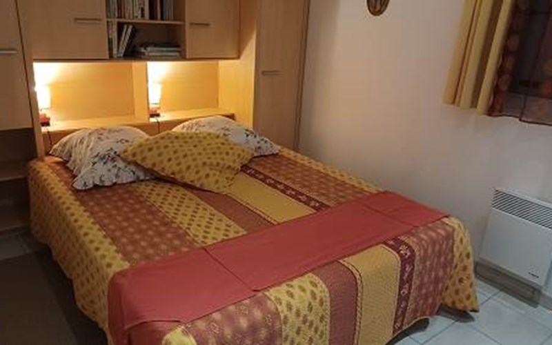 Hyspanite Location Hyspanite à VEYNES