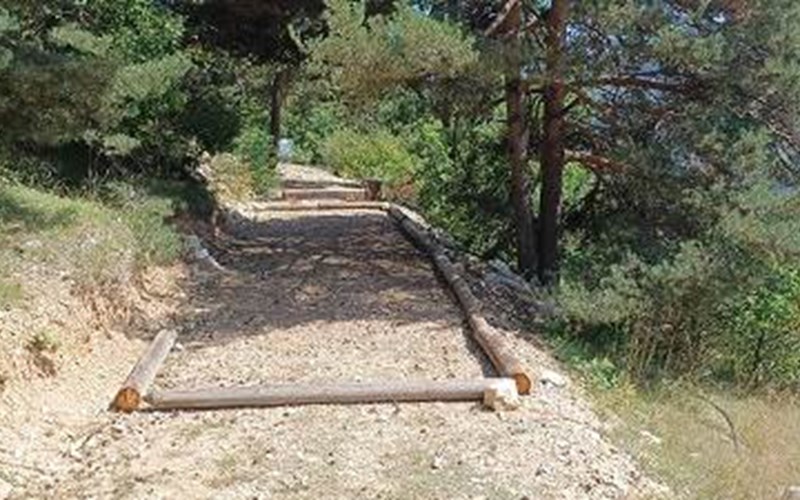 Hyspanite Location Hyspanite à VEYNES