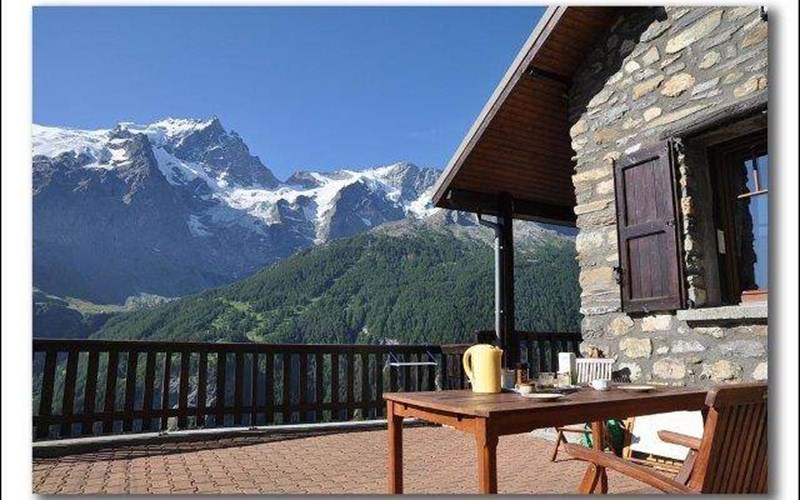 chalet Le Gypaète Location chalet Le Gypaète à LA GRAVE