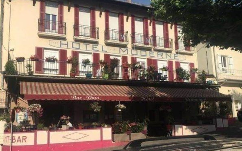 Hotel Moderne Location Hotel Moderne à VEYNES