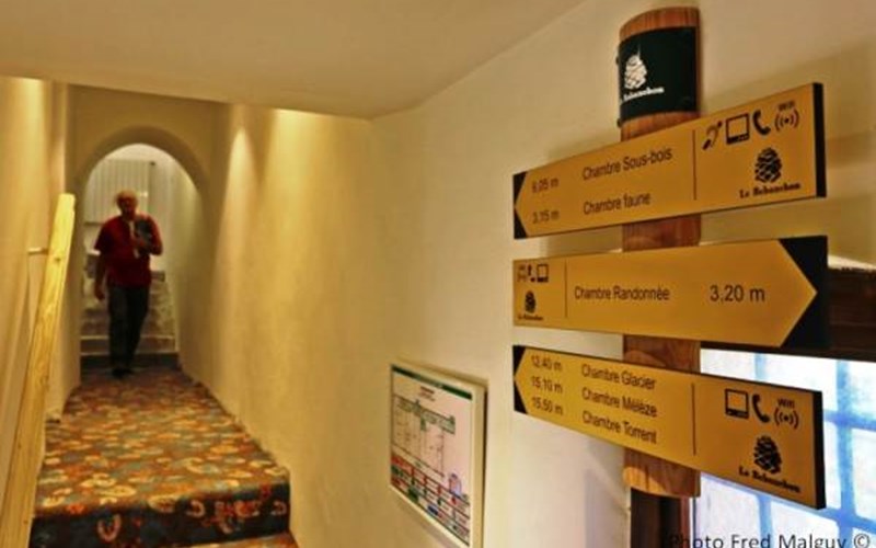 Hôtel-Gîte Le rebanchon Location Hôtel-Gîte Le rebanchon à LE MONETIER LES BAINS