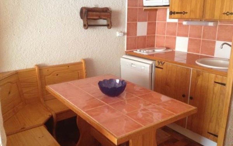 LES MELEZES B Location LES MELEZES B à ST LEGER LES MELEZES