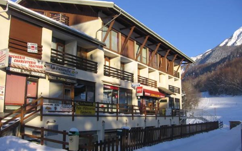 LES MELEZES B Location LES MELEZES B à ST LEGER LES MELEZES