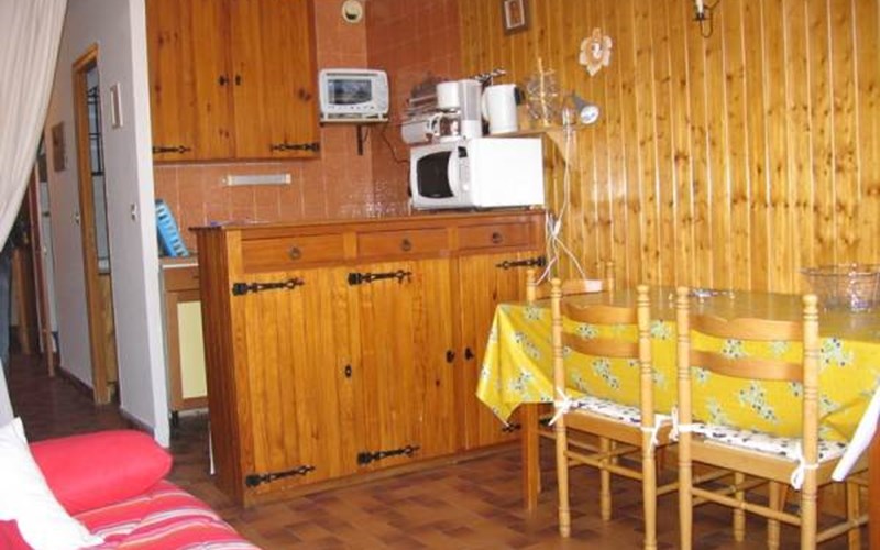 LES MELEZES B Location LES MELEZES B à ST LEGER LES MELEZES