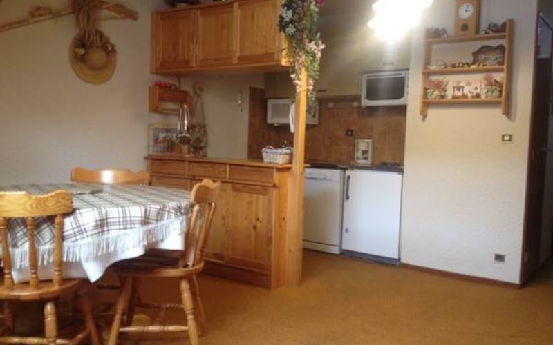 SARRET Location SARRET à ST LEGER LES MELEZES