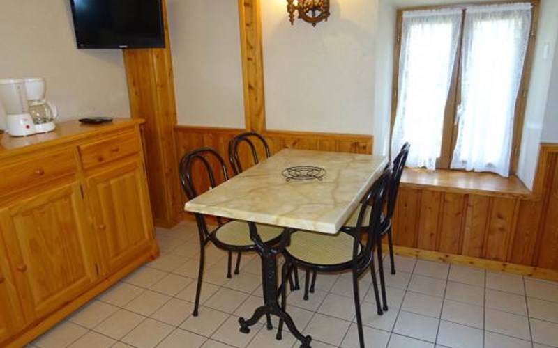 Les Oulles Location Les Oulles à CHAPELLE EN VALGAUDEMAR