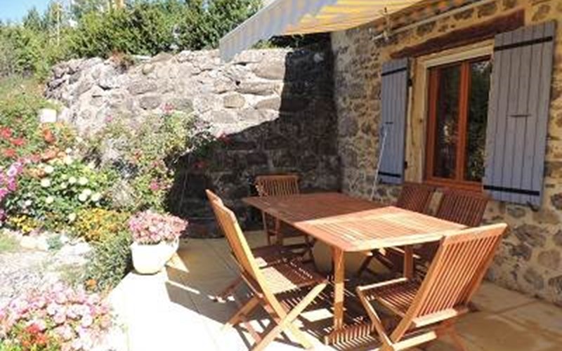 La charrette bleue Location La charrette bleue à LA ROCHE DES ARNAUDS