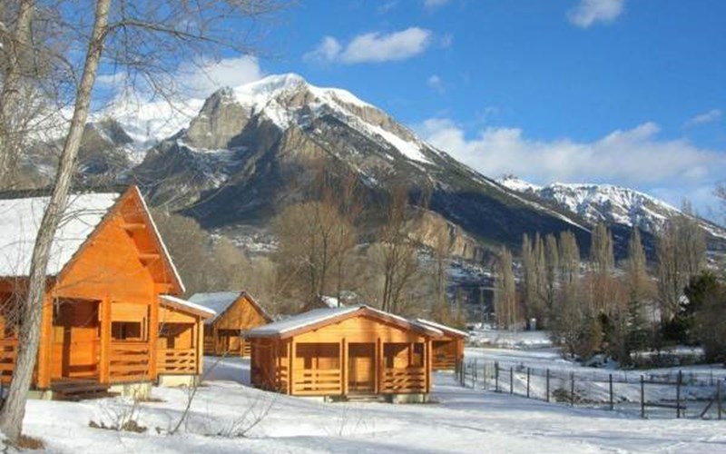 Les Cariamas Location Les Cariamas à CHATEAUROUX LES ALPES