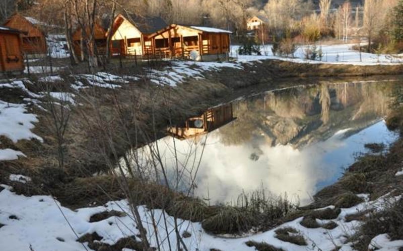 Les Cariamas Location Les Cariamas à CHATEAUROUX LES ALPES