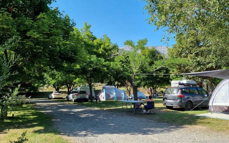 Location Camping New Rabioux à CHATEAUROUX LES ALPES