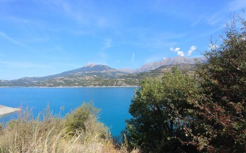 Chalet Saint-Ferréol  Location Chalet Saint-Ferréol  à SAVINES LE LAC