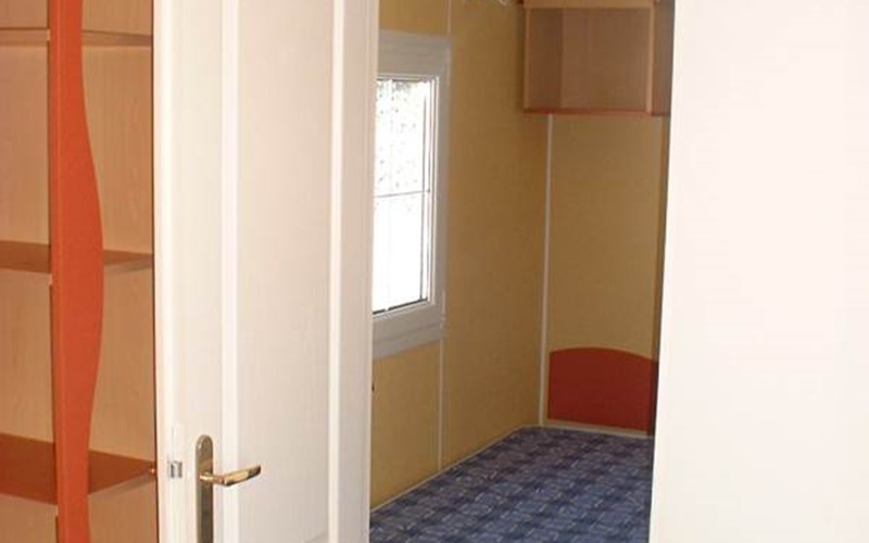 Mobilhom pour 4 personnes VOLET ROUGE Location Mobilhom pour 4 personnes VOLET ROUGE à CHORGES