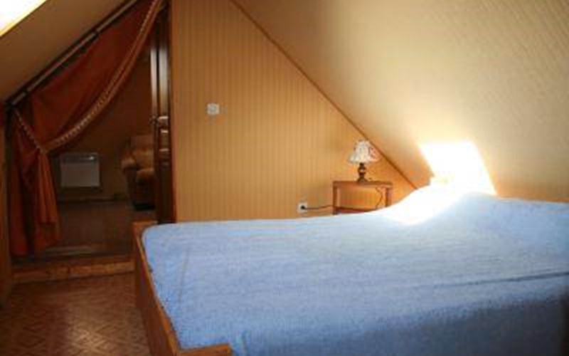 Les Gaillards - Roux Location Les Gaillards - Roux à ST SAUVEUR