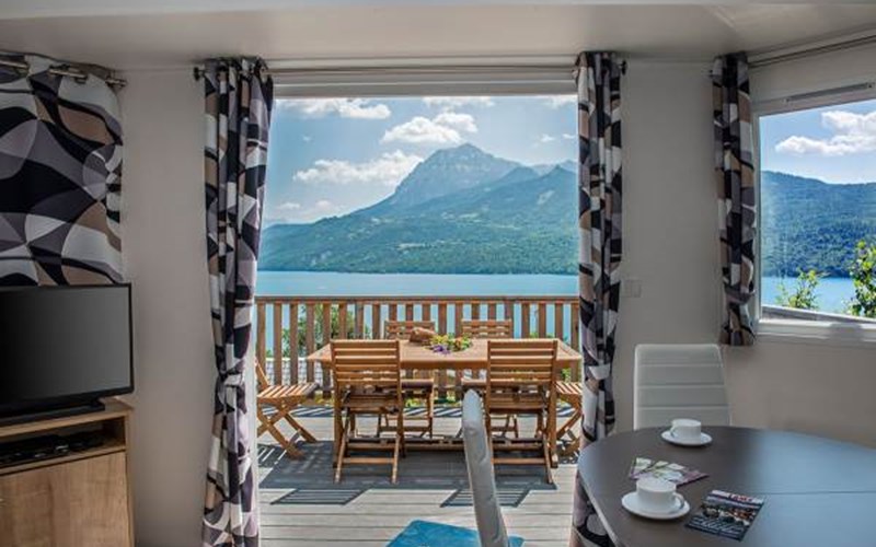 L'Ecrin du Lac Location L'Ecrin du Lac à CHORGES