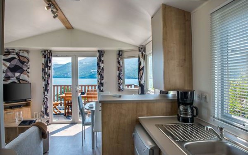 L'Ecrin du Lac Location L'Ecrin du Lac à CHORGES