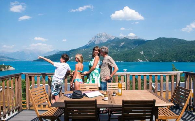 L'Ecrin du Lac Location L'Ecrin du Lac à CHORGES