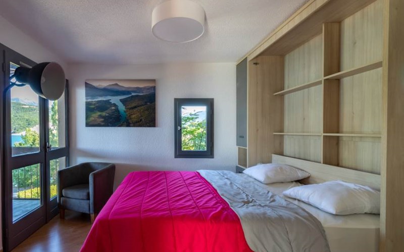 L'Ecrin du Lac Location L'Ecrin du Lac à CHORGES