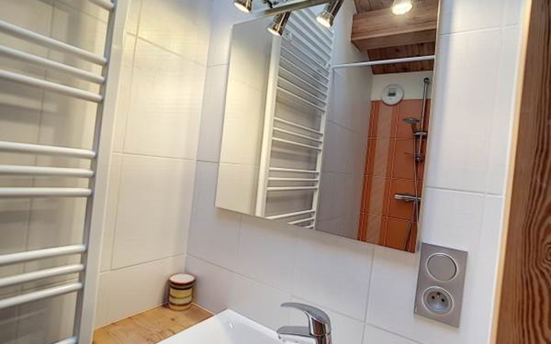 CHAL ORCHIS VANILLE Location CHAL ORCHIS VANILLE à PELVOUX