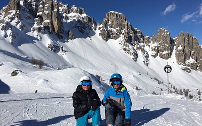 LA CAVE AUX SKIs Location LA CAVE AUX SKIs à REALLON STATION